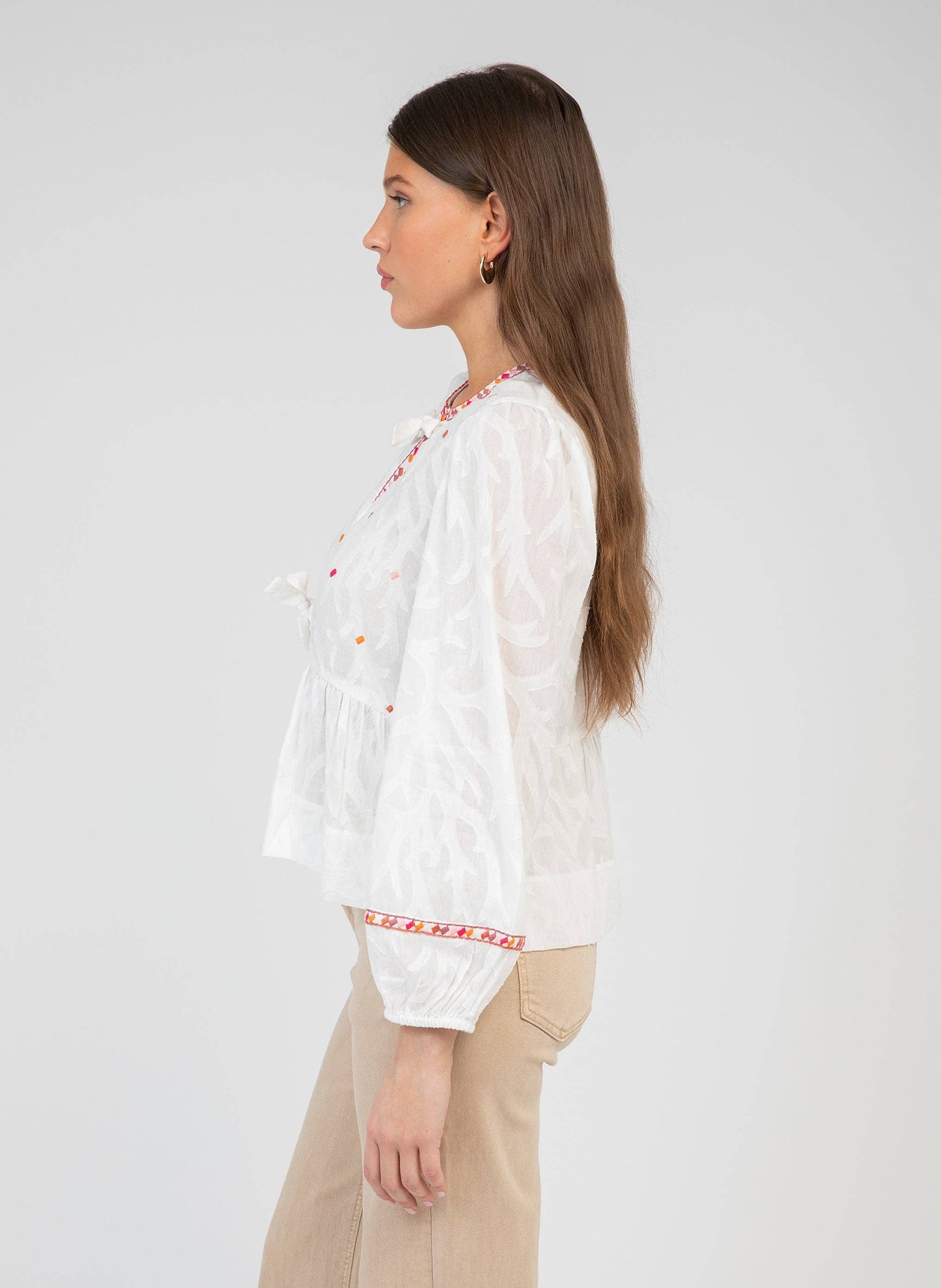 Camicia Servane ecru in voile di cotone con fiocchi