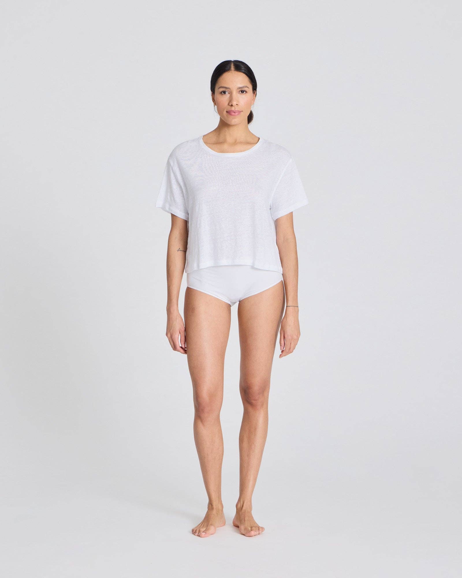 T-shirt Ivalo in lino bianca