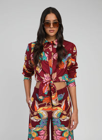 Camicia crop a fantasia floreale con nodo frontale