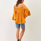 Blusa elasticizzata off-shoulder con maniche a volant