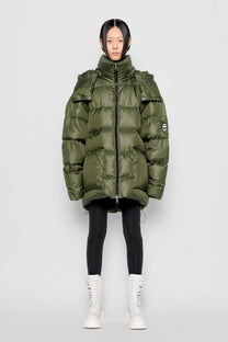 Piumino Iconica verde militare con cappuccio removibile