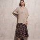 Cappa in maglia con fibbia decorativa