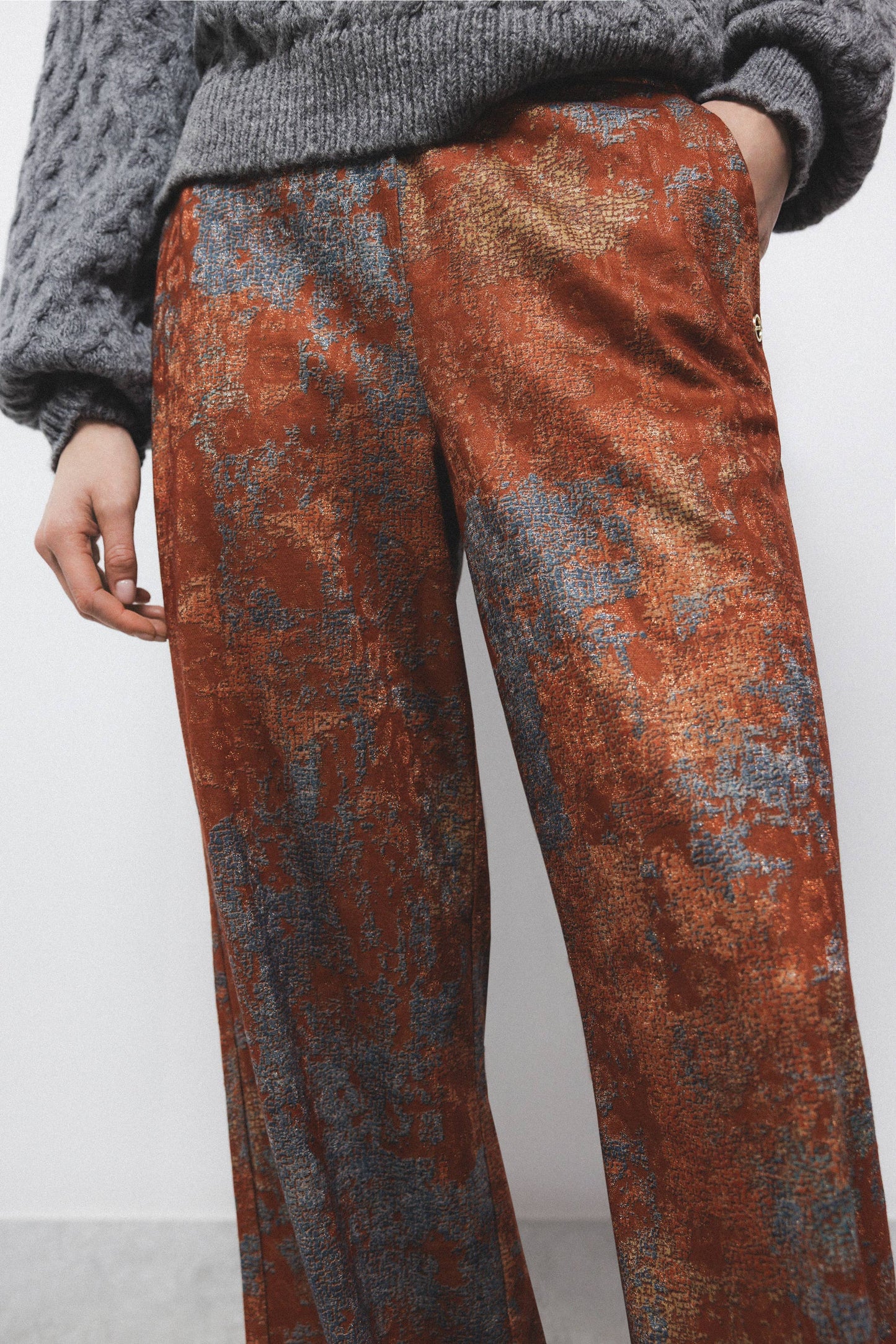 Pantaloni a sigaretta in tessuto strutturato