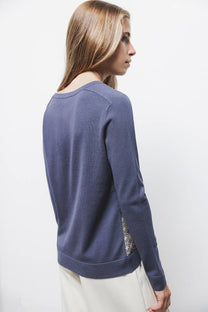 Maglione in maglia jacquard con scollo a V