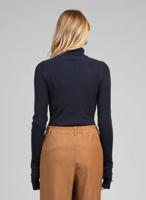 Maglione dolcevita a costine blu navy