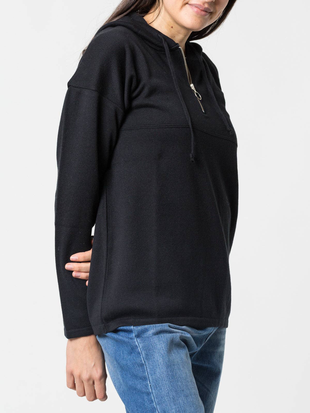 Felpa con cappuccio in maglia con mezza zip