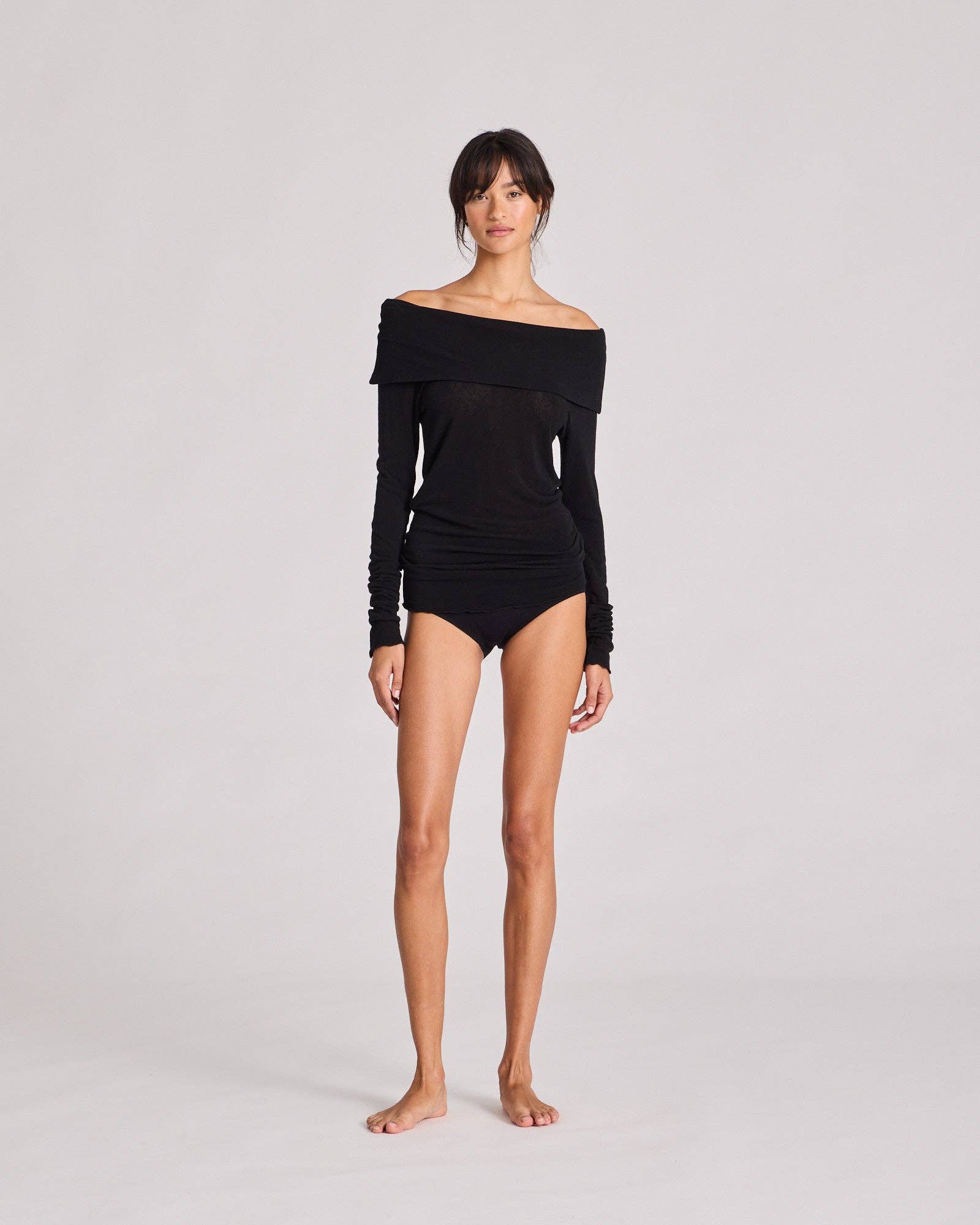 Top Asha nero in lana