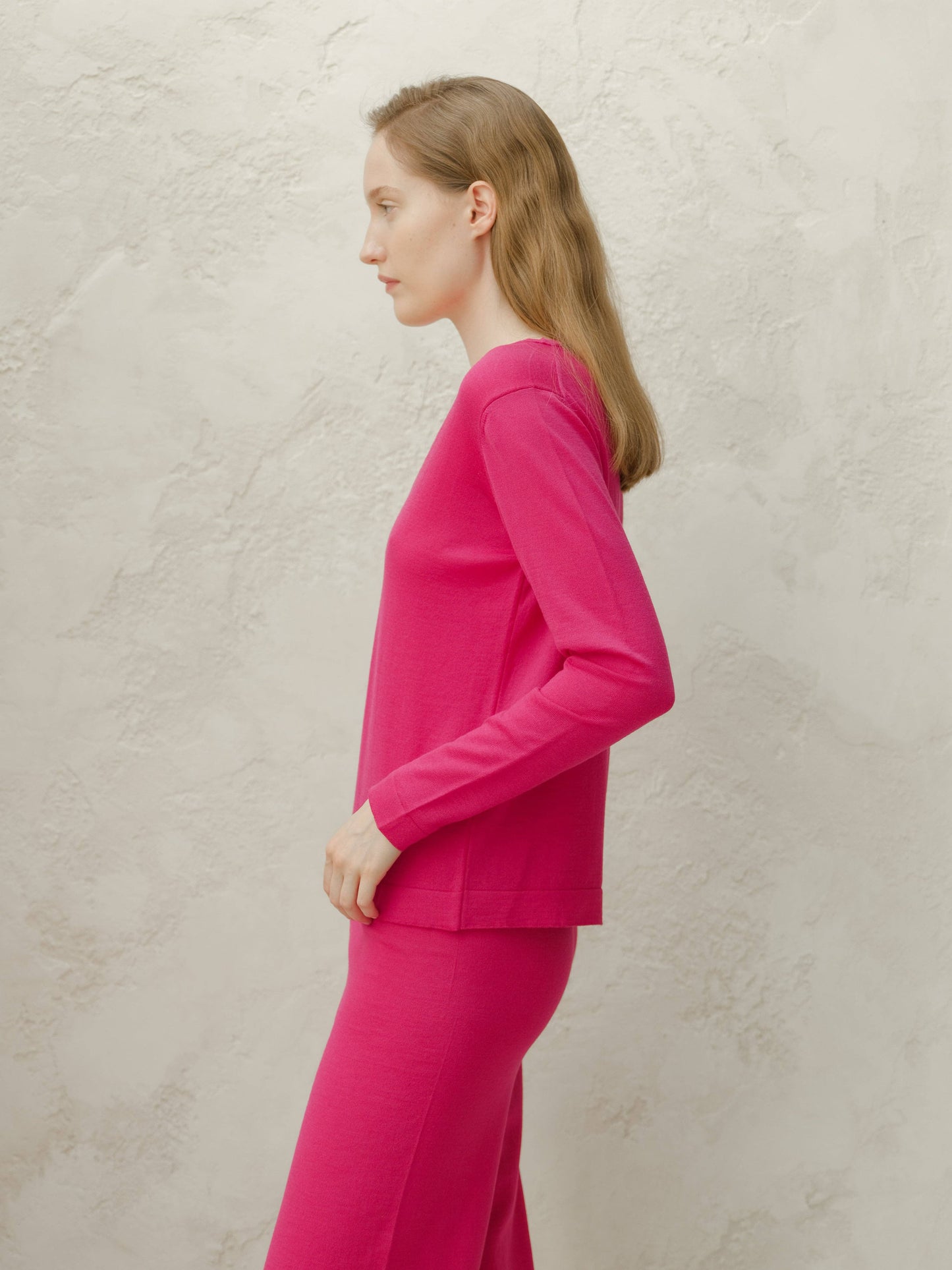 Maglione in lana merino extra fine con scollo a V