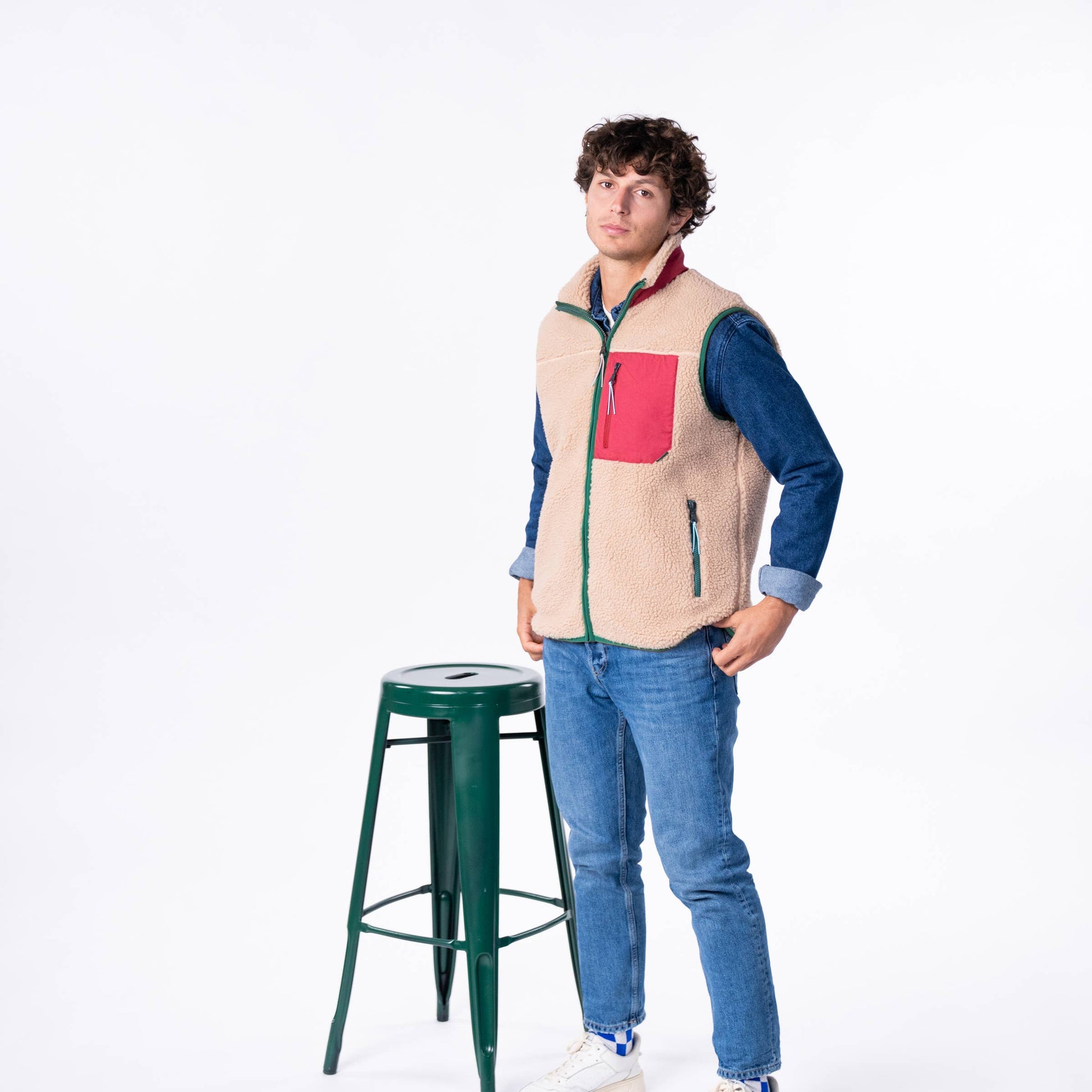 Gilet sherpa unisex con zip beige e bordeaux