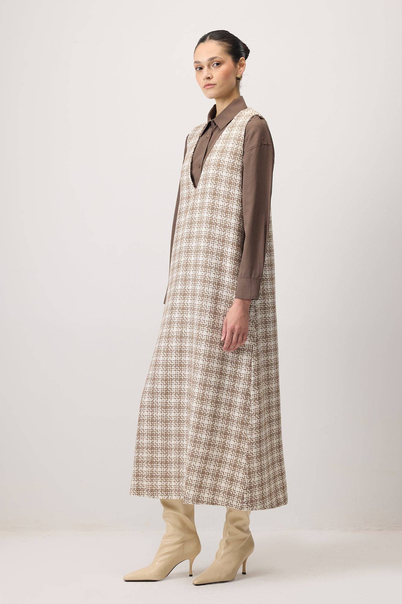 Abito lungo in tweed senza maniche