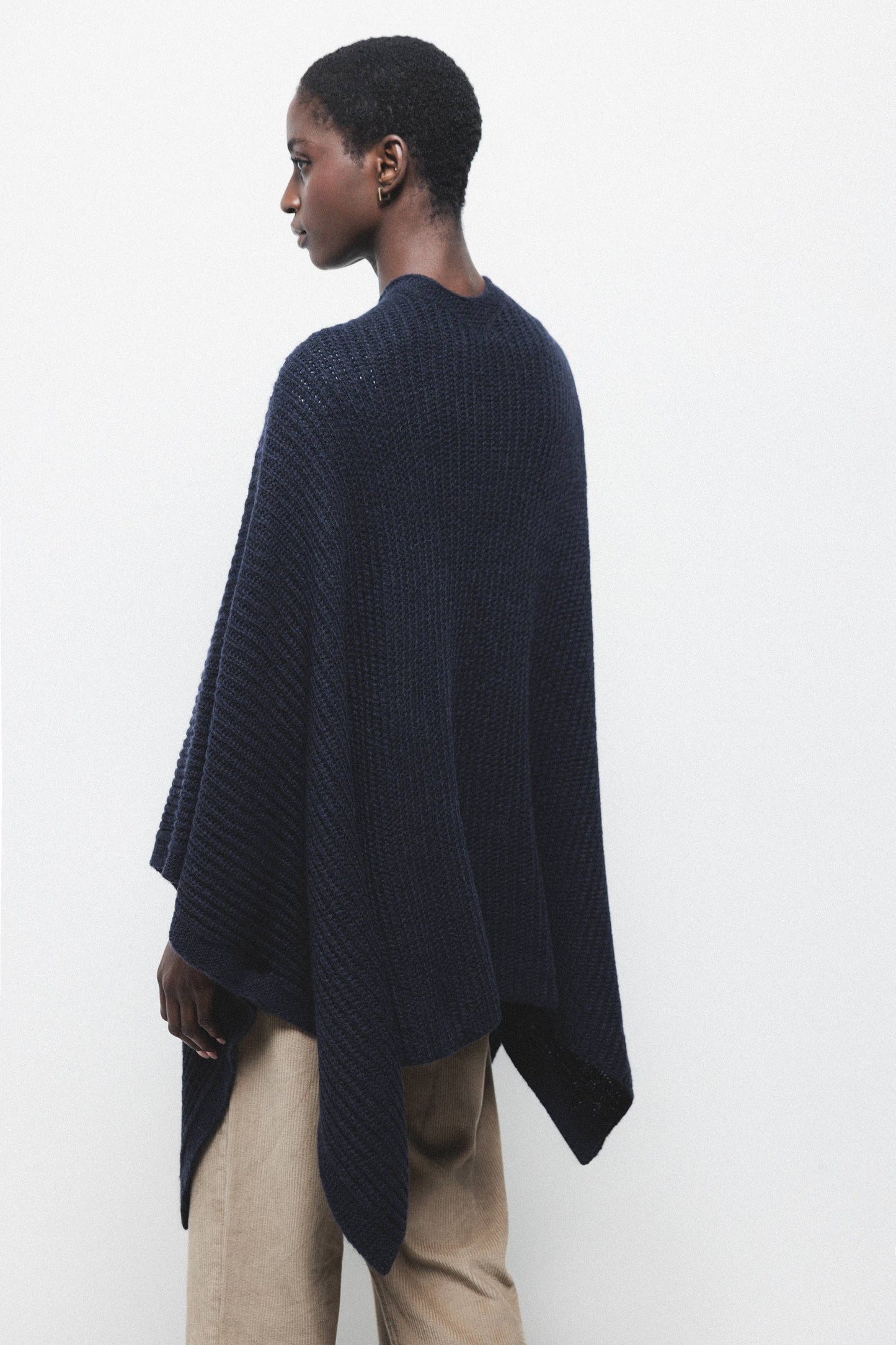 Mantella cardigan in maglia con tasche