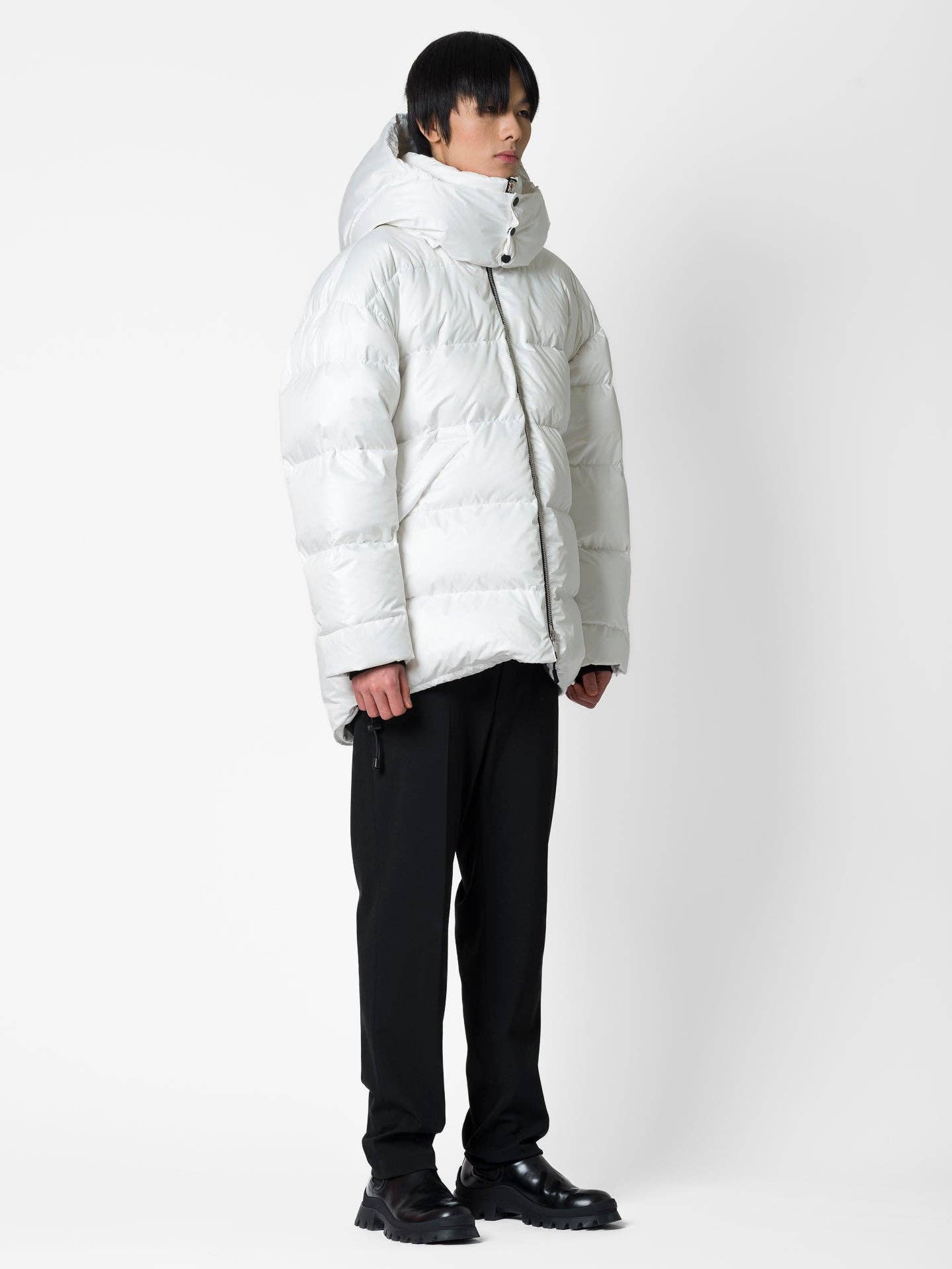 Parka oversize con logo e cappuccio removibile
