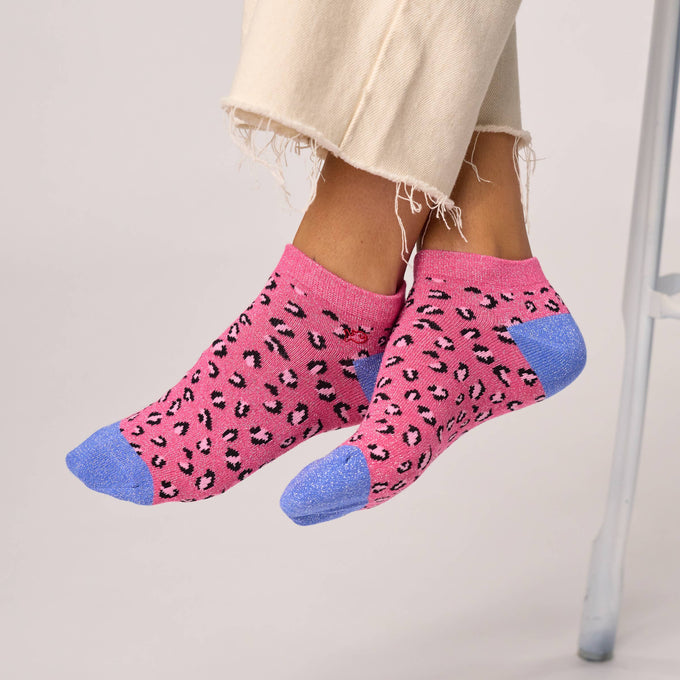 Calzini bassi glitterati leopardati in cotone pettinato rosa e blu