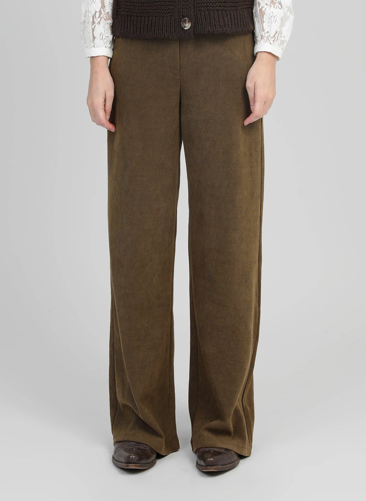 Pantaloni ampi in velluto a coste verde militare
