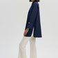 Camicia in popeline blu navy con polsini ampi e bottoni oro
