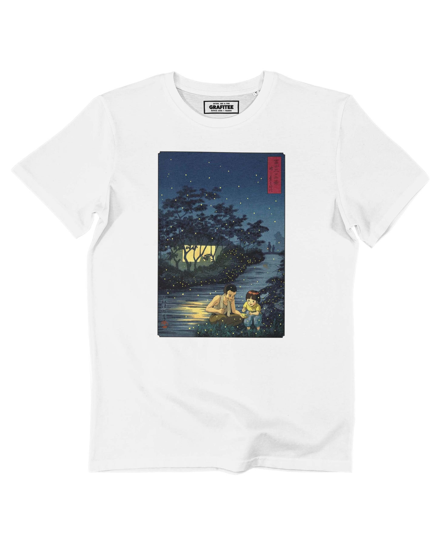 T-shirt bianca con stampa anime e lucciole luminose