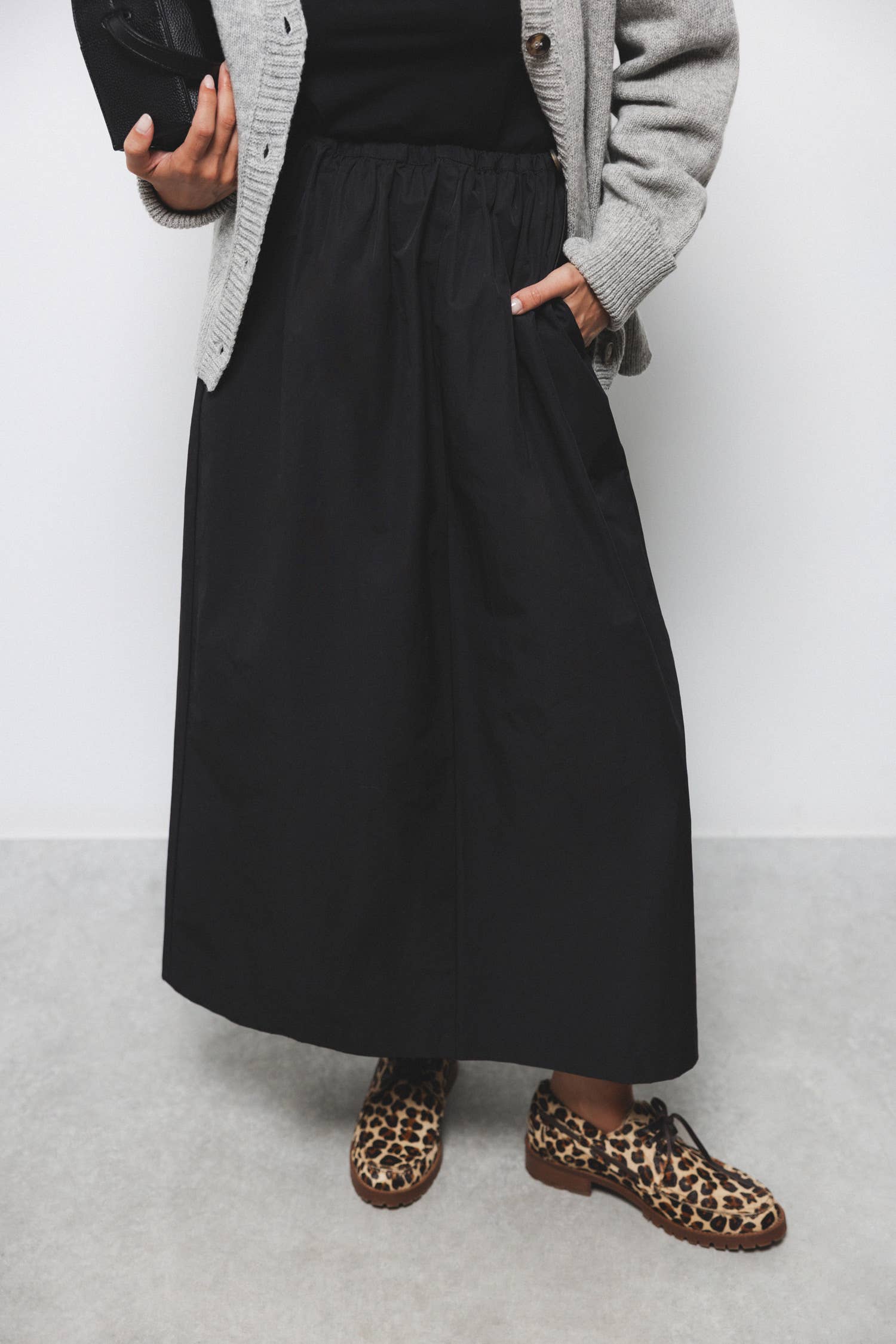 Gonna midi in gabardine a trapezio