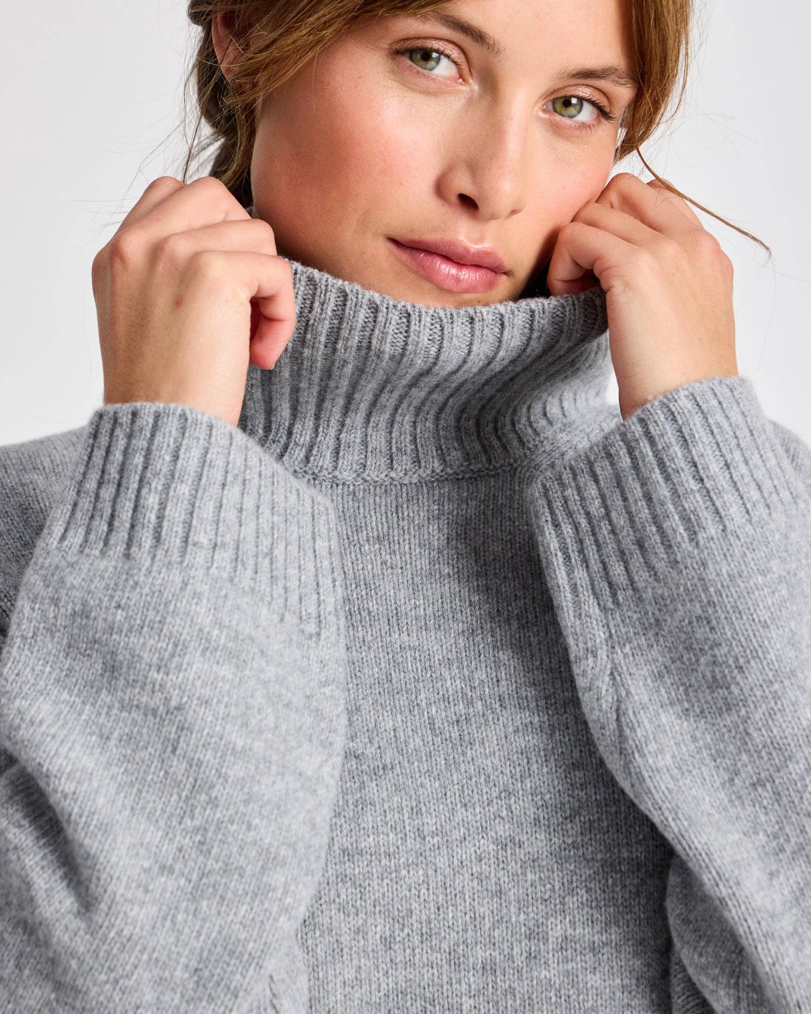 Maglione dolcevita in lana d’agnello grigio mélange