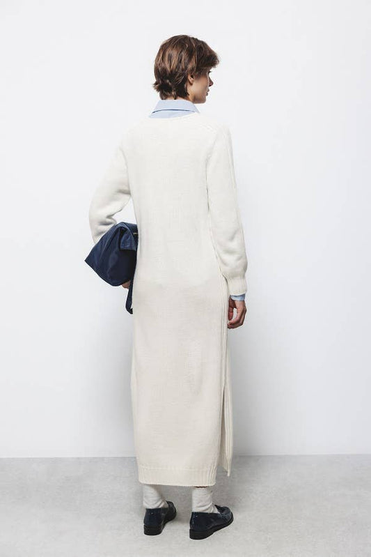 Abito lungo in maglia con scollo a V