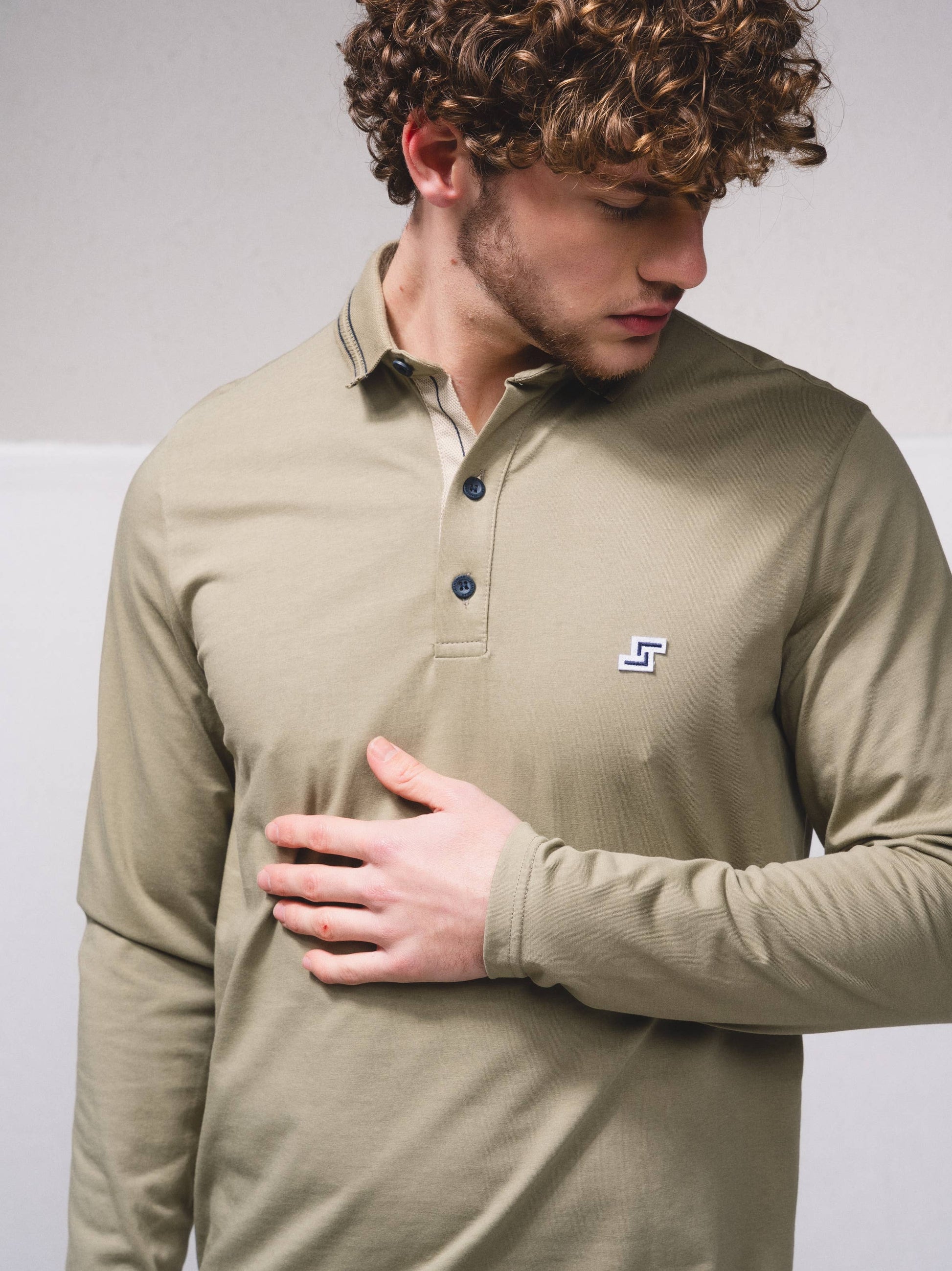 Polo a maniche lunghe con ricamo
