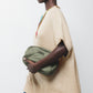 Maglione oversize in lana con collo alto e maniche a pipistrello