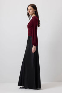 Blusa drappeggiata bordeaux con maniche a palloncino
