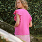 T-shirt con applicazioni floreali e maniche a volant