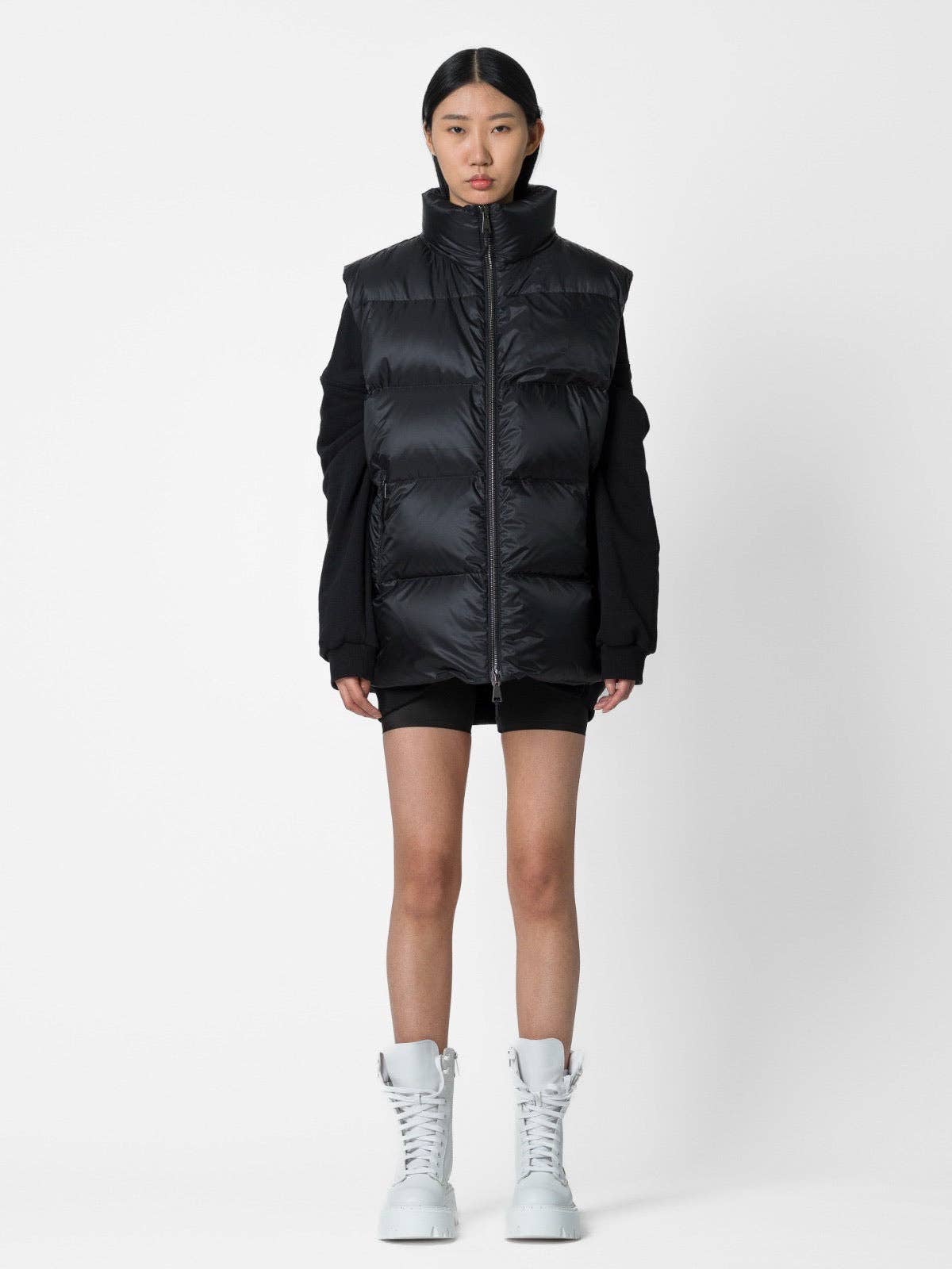 Gilet Piumino Nero con Zip e Logo