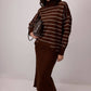 Set in maglia: maglione a righe e abito midi a coste