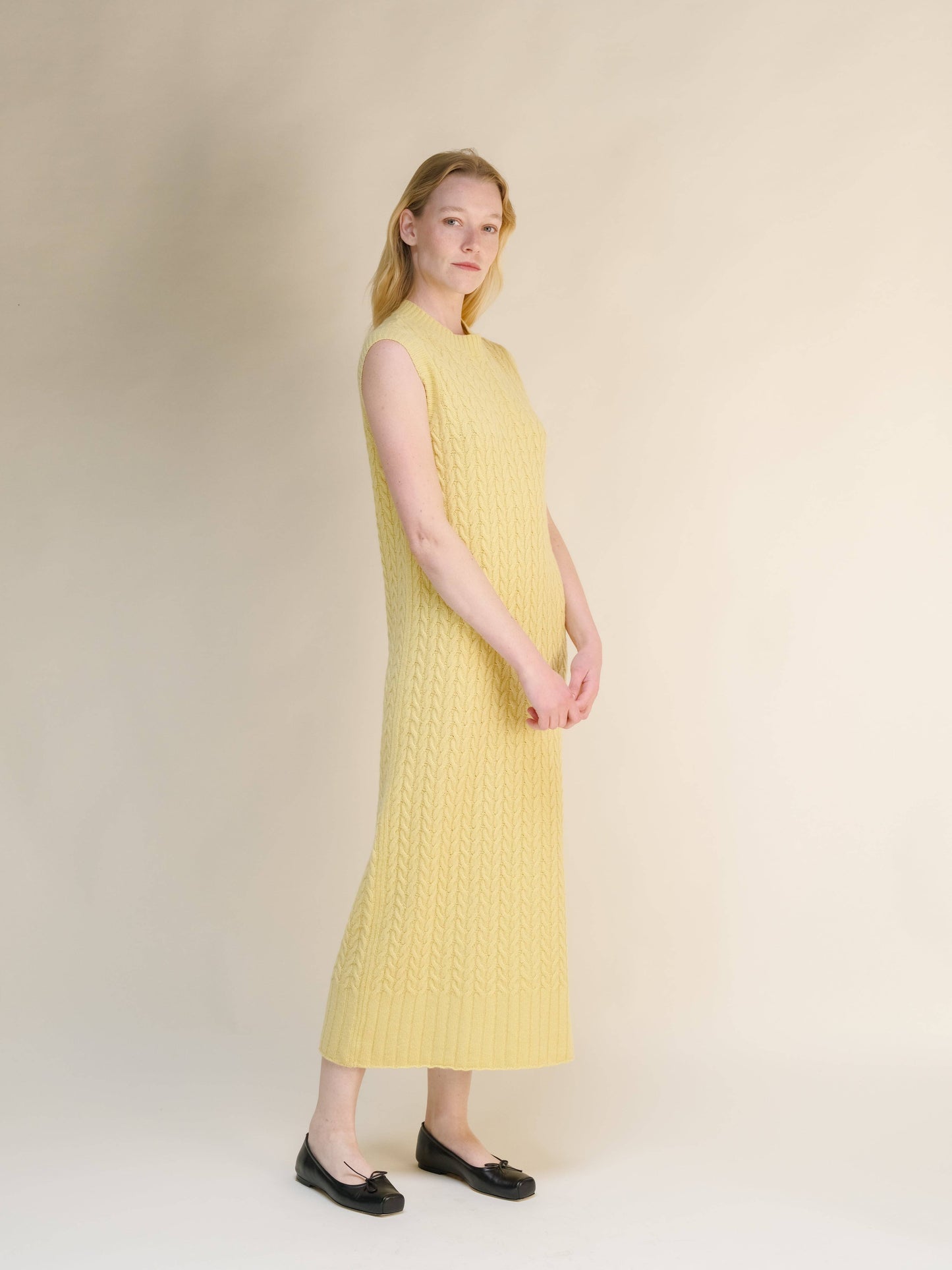 Abito smanicato in maglia a trecce misto cashmere