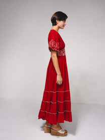 Abito midi in cotone con ricami