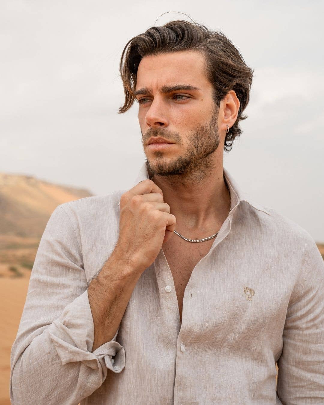 Camicia in lino riciclato beige da uomo
