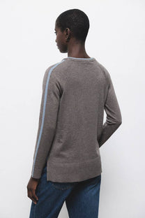 Maglione bicolore a maglia con scollo a V