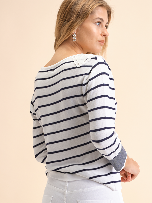 Maglia a righe con maxi colletto sangallo