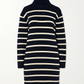 Abito in maglia a righe con collo alto