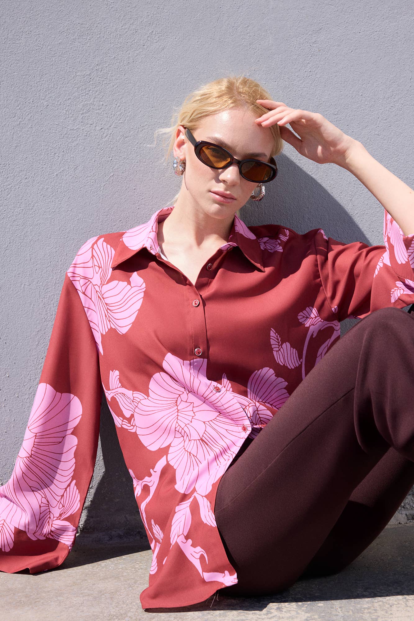 Camicia oversize in satin con stampa floreale