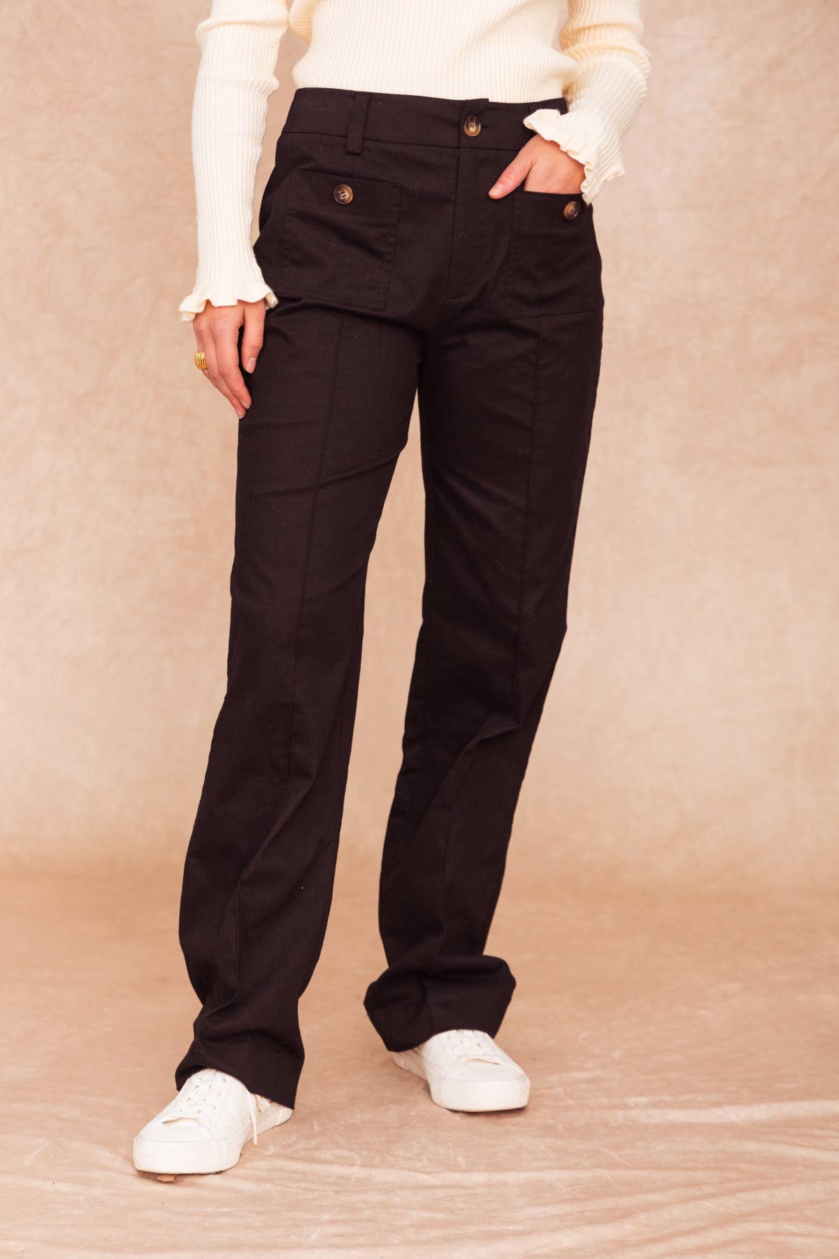 Pantaloni in cotone a vita alta con tasche applicate