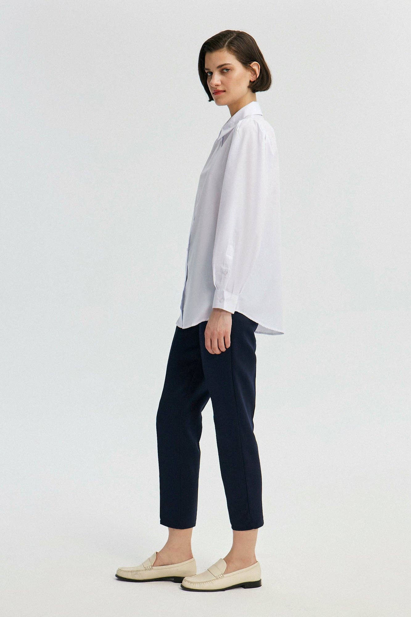 Camicia bianca con maniche plissettate