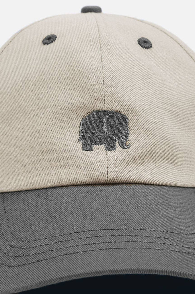 Cappellino dad hat bicolore con logo elefante ricamato