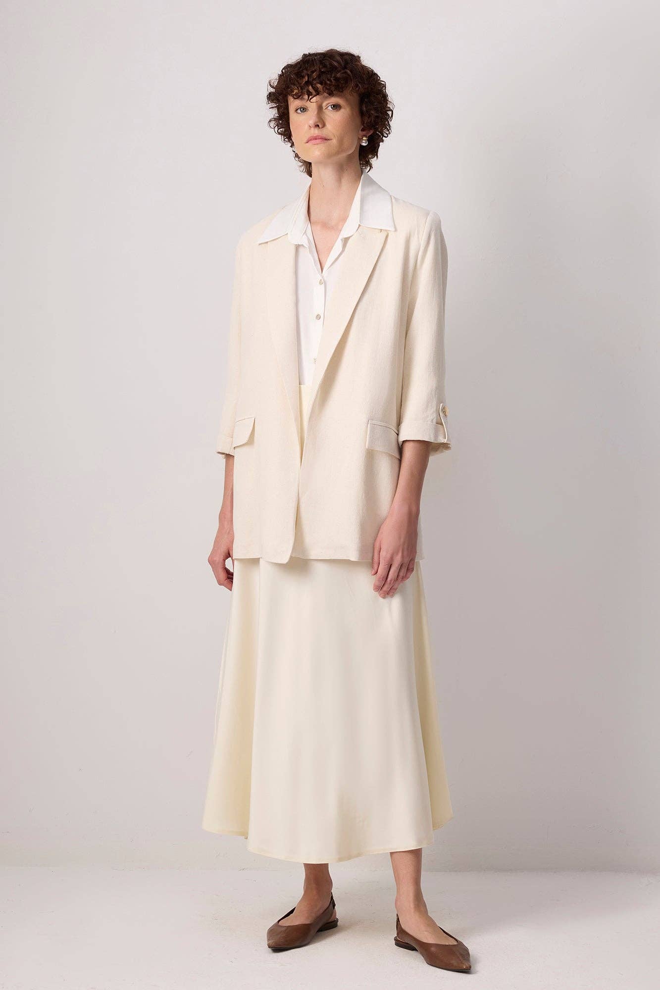 Blazer rilassato in misto viscosa e cotone con maniche arrotolabili