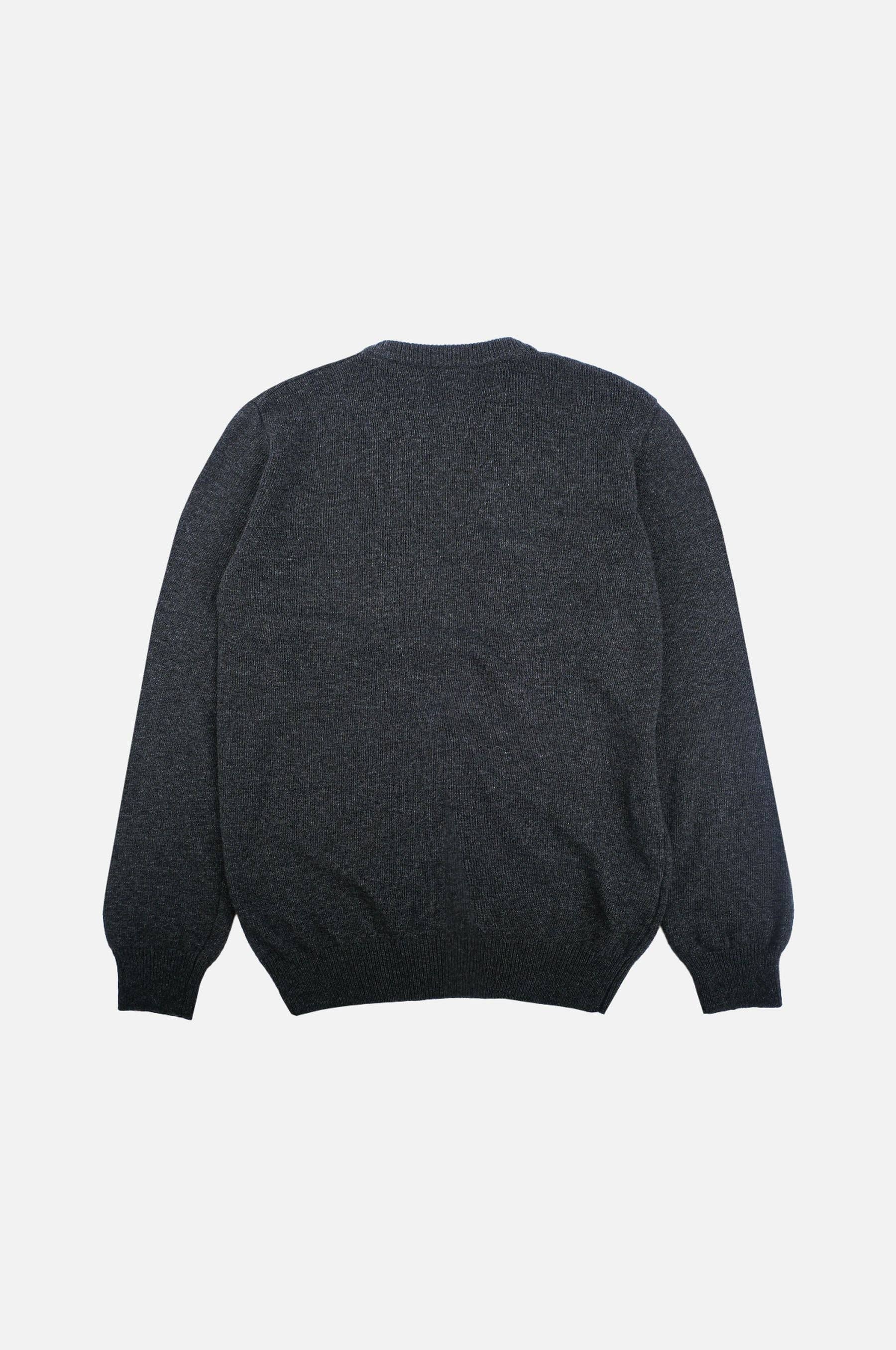 Maglione girocollo in filato riciclato color carbone