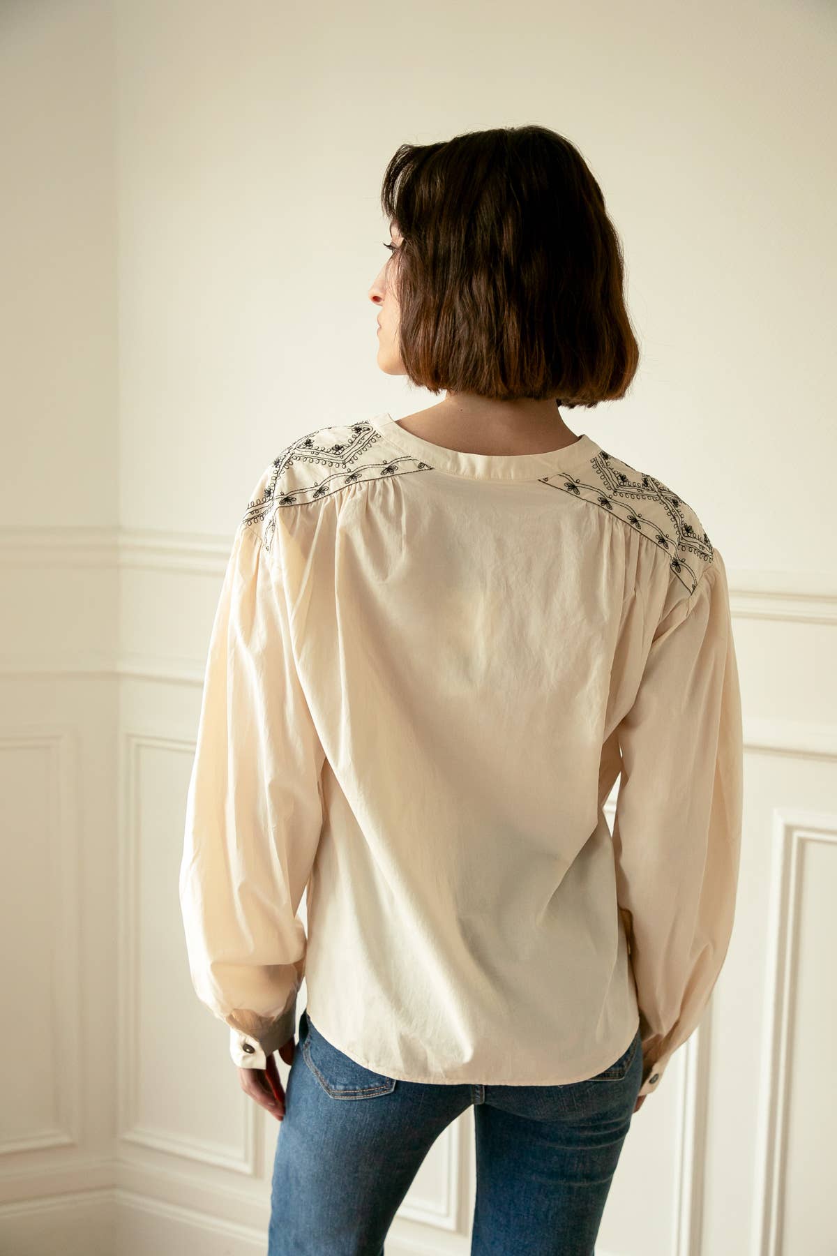 Blusa Trieste in cotone con ricami