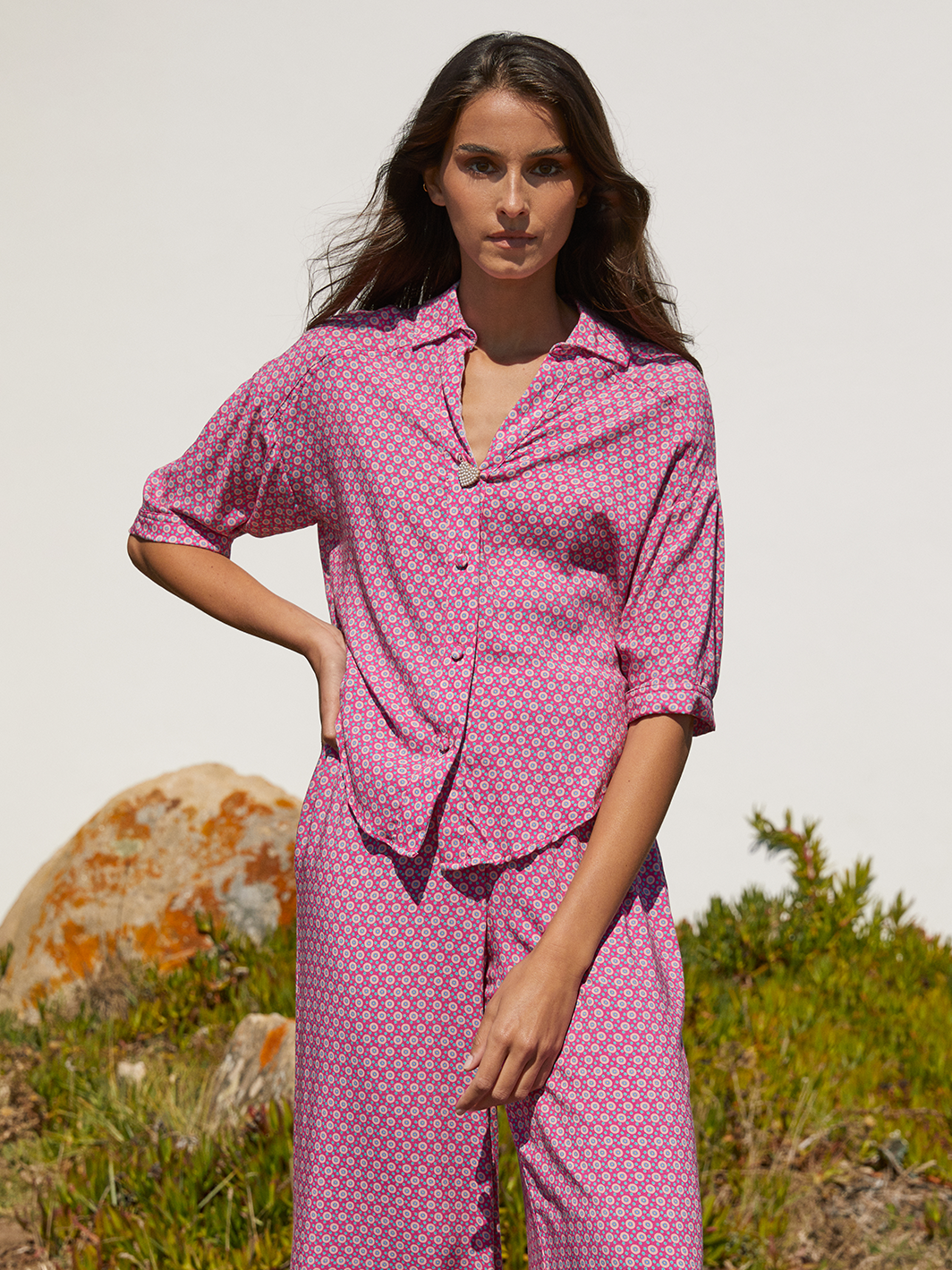 Pantaloni palazzo stampati rosa in viscosa