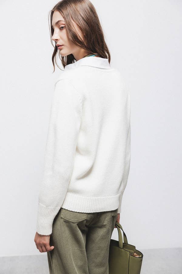 Maglione in maglia rasata con scollo a V