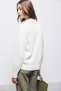 Maglione in maglia rasata con scollo a V