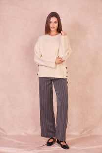 Maglione in misto lana con bottoni laterali
