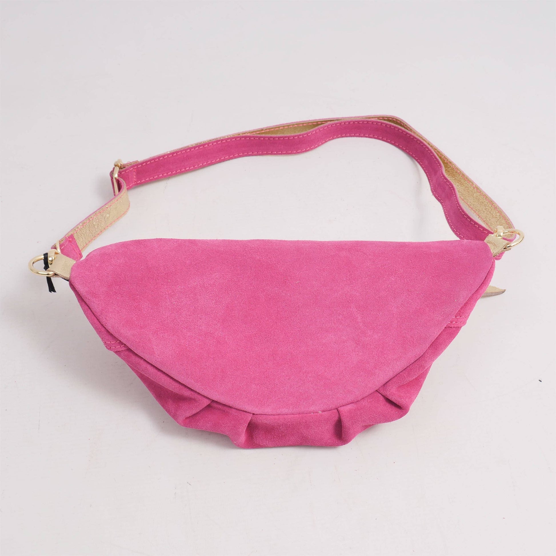 Marsupio in suede con dettagli in pelle dorata