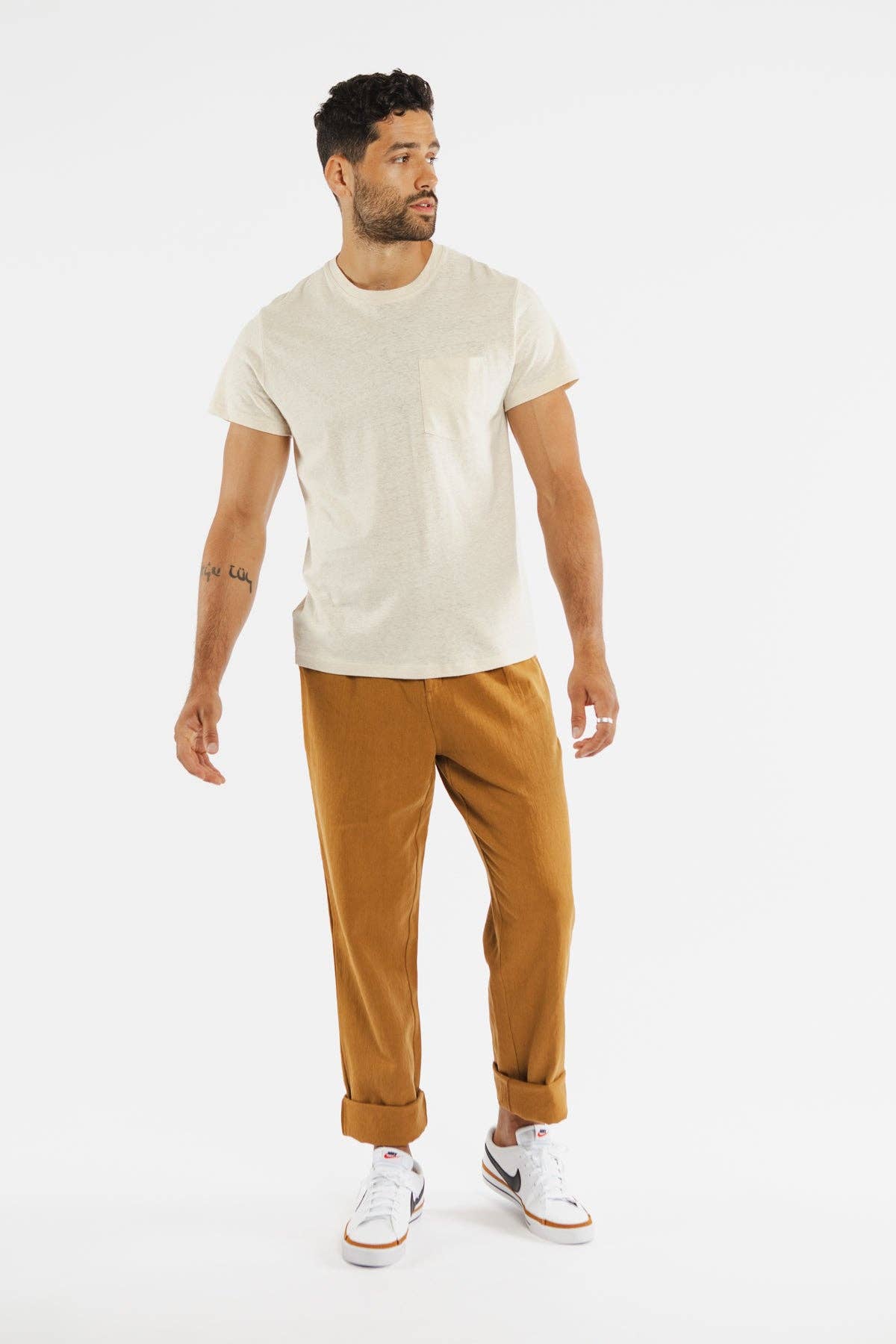 T-shirt uomo in canapa e cotone bio con taschino avorio