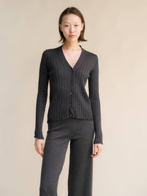 Cardigan scollo a V in lana merino extrafine