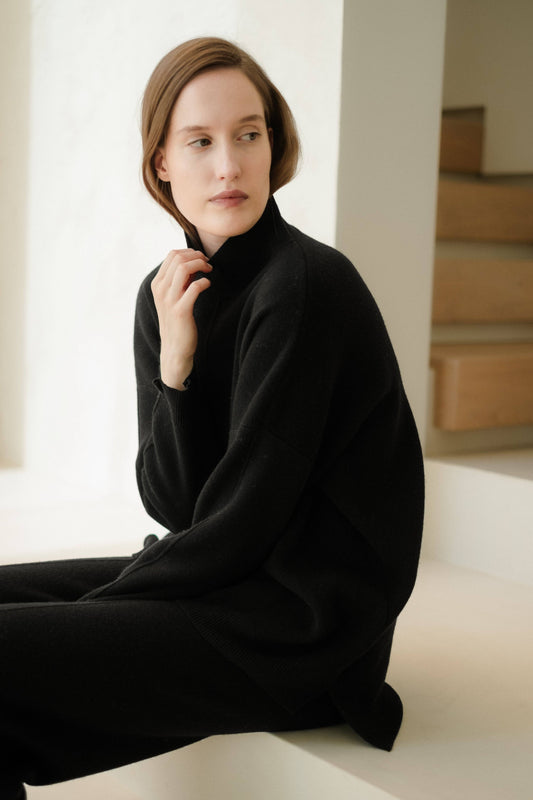 Maglione dolcevita ampio in misto cashmere